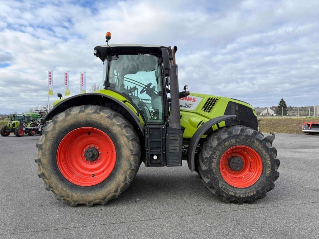 Tracteur CLAAS AXION 820 CIS - photo slide 3