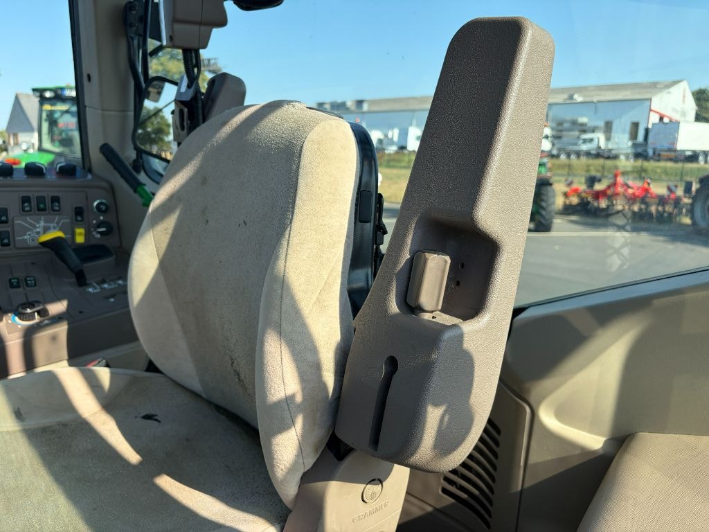 Tracteur JOHN DEERE 6135M - photo slide 13