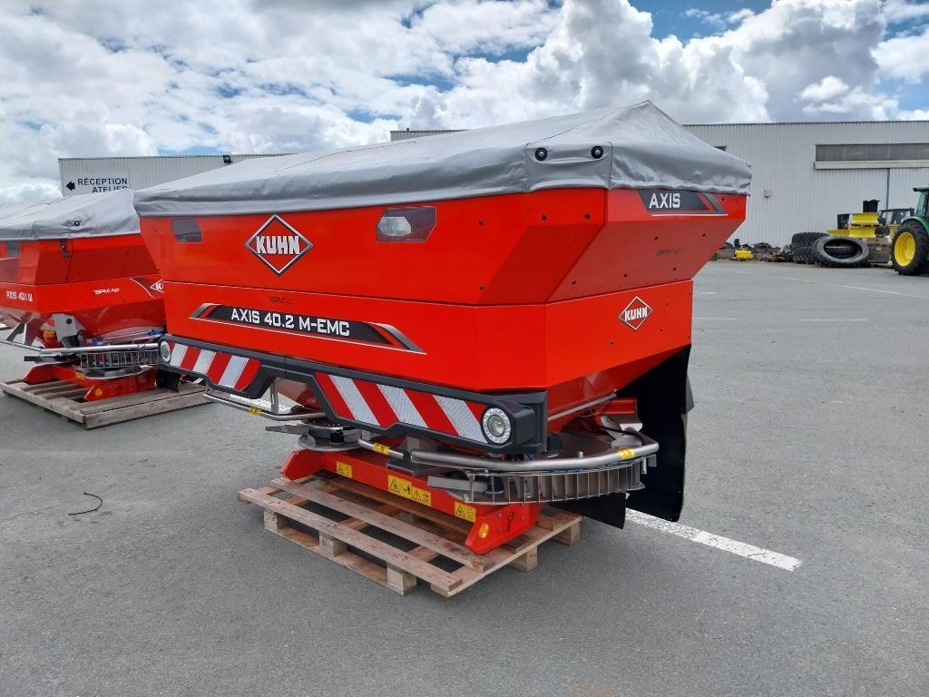 Epandeur engrais KUHN Axis 40.2 M-EMC - photo slide 4