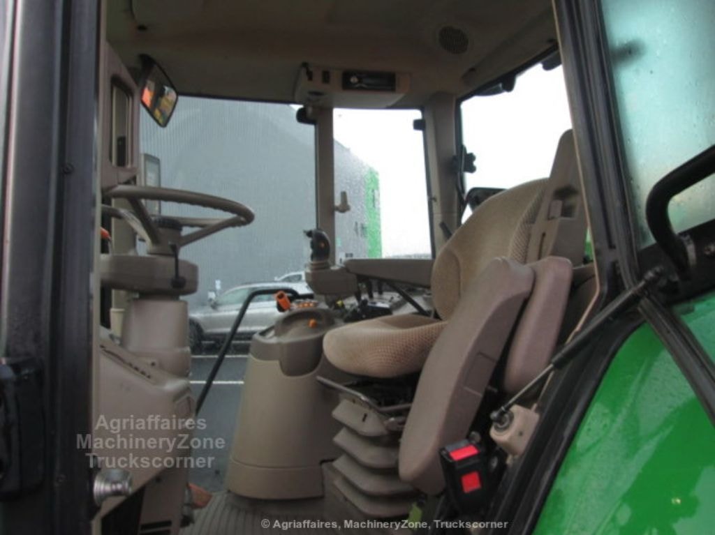 Tracteur chargeur JOHN DEERE 6110M - photo slide 3