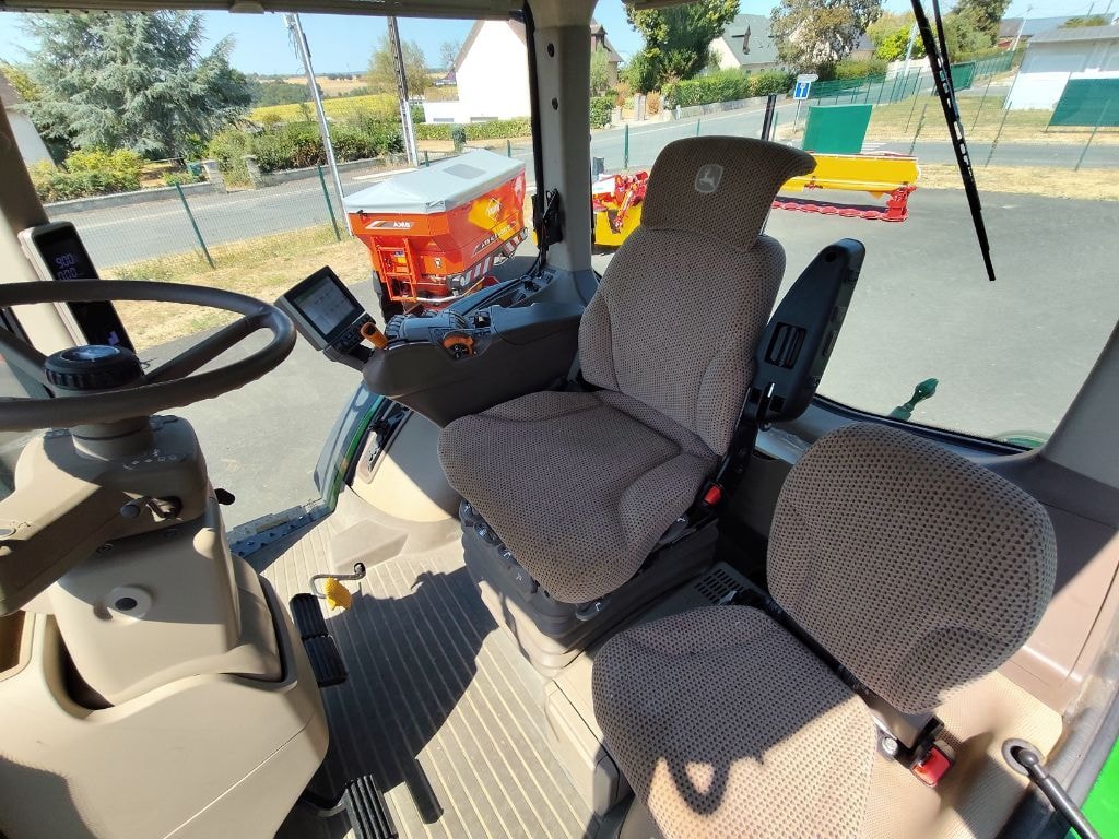 Tracteur JOHN DEERE 7230R 6.8L - photo slide 17