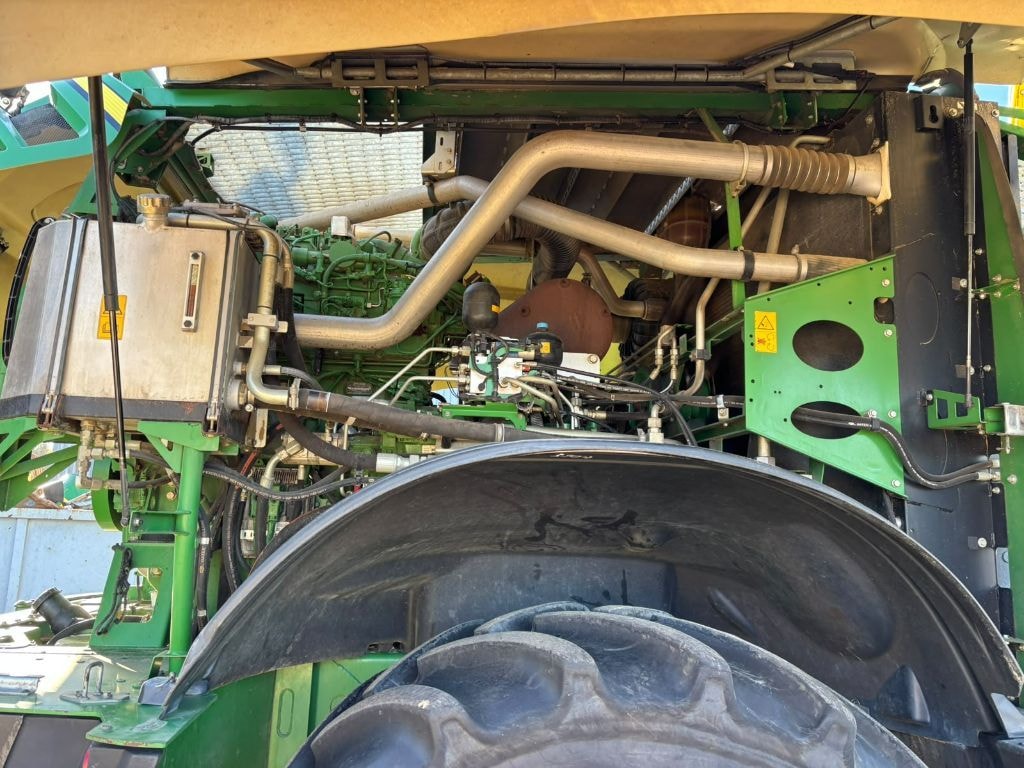Ensileuse JOHN DEERE 8500 - photo slide 21
