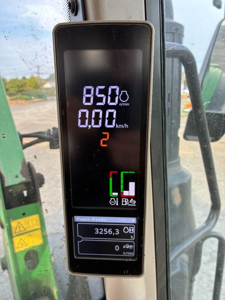 Tracteur chargeur JOHN DEERE 6100 M AUTOQUAD - photo slide 13