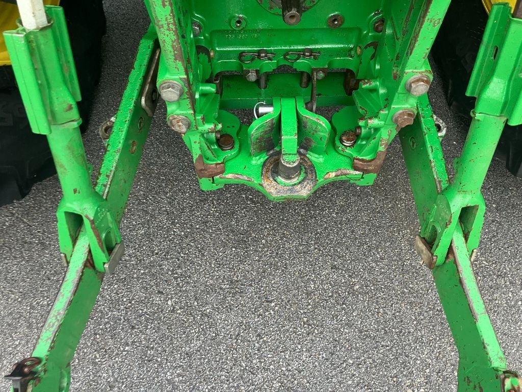 Tracteur JOHN DEERE 6195R - photo slide 19