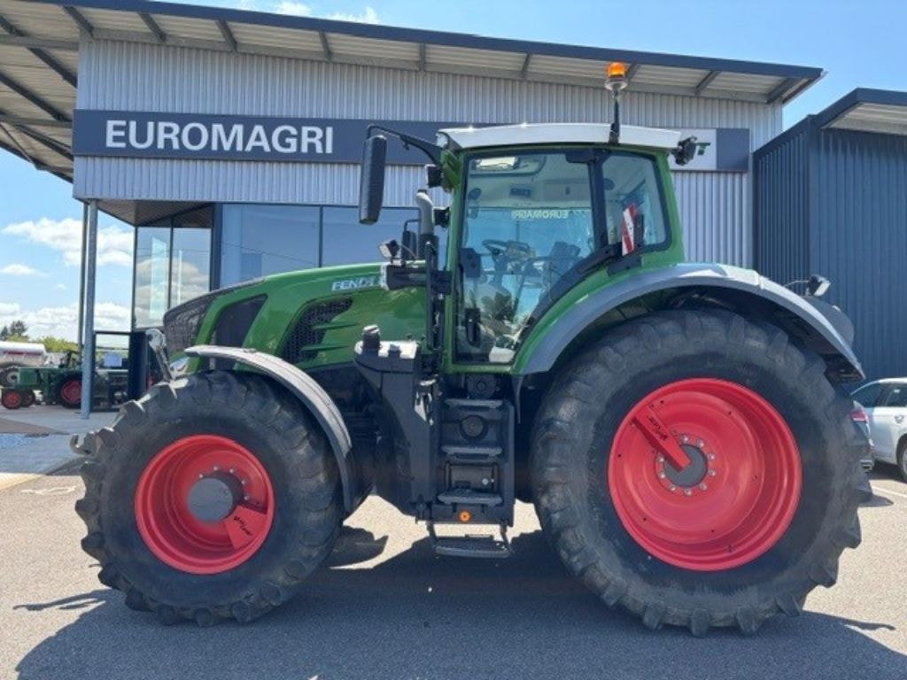 Tracteur FENDT 828 VARIO PROFI + - photo slide 1