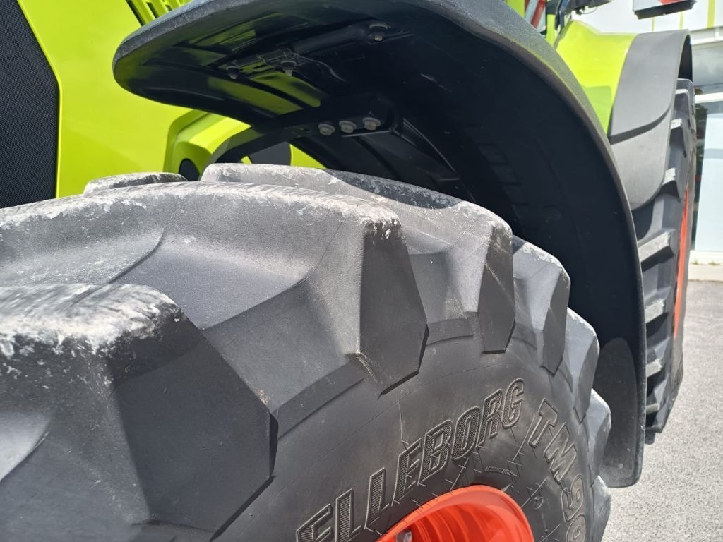Tracteur CLAAS AXION 830 CMATIC - photo slide 13