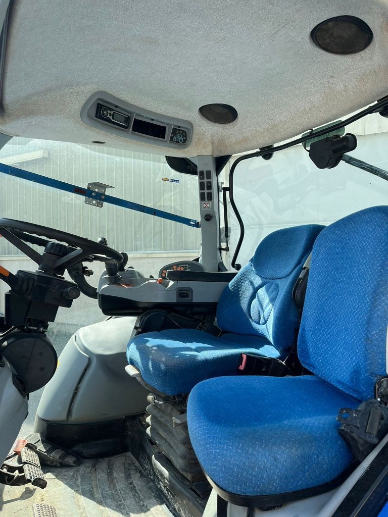 Tracteur NEW HOLLAND T7070 6.7L - photo slide 10