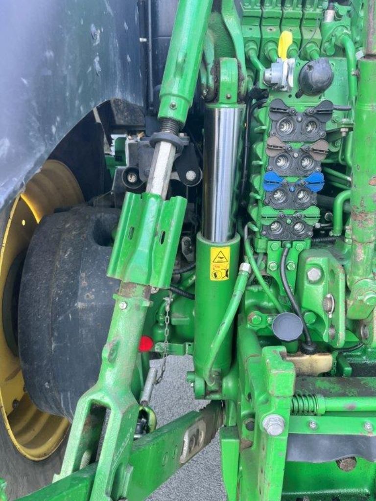 Tracteur JOHN DEERE 6250R - photo slide 15