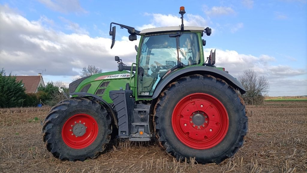 Tracteur FENDT 720 VARIO PROFI + - photo slide 6