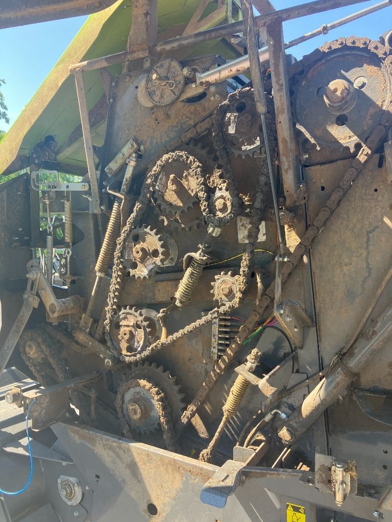 Presse balles rondes CLAAS ROLLANT 520 RC - photo slide 12