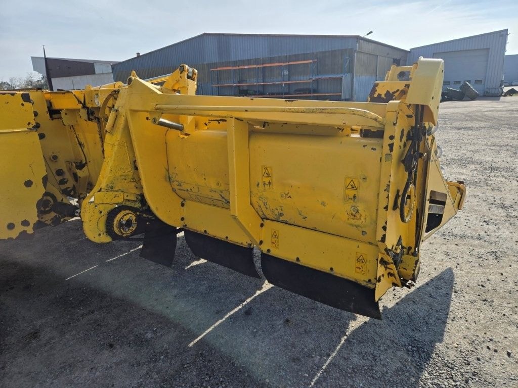 Cueilleur NEW HOLLAND W875 - photo slide 17
