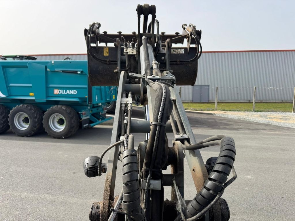 Valet de ferme GIANT G2700HD+ - photo slide 4