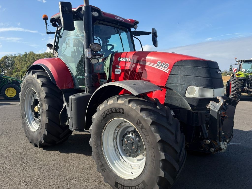 Tracteur CASE IH PUMA 240 CVX DRIVE - photo slide 1