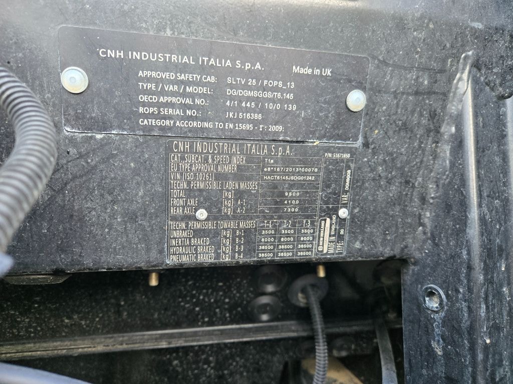Tracteur NEW HOLLAND T6.145 DC - photo slide 23