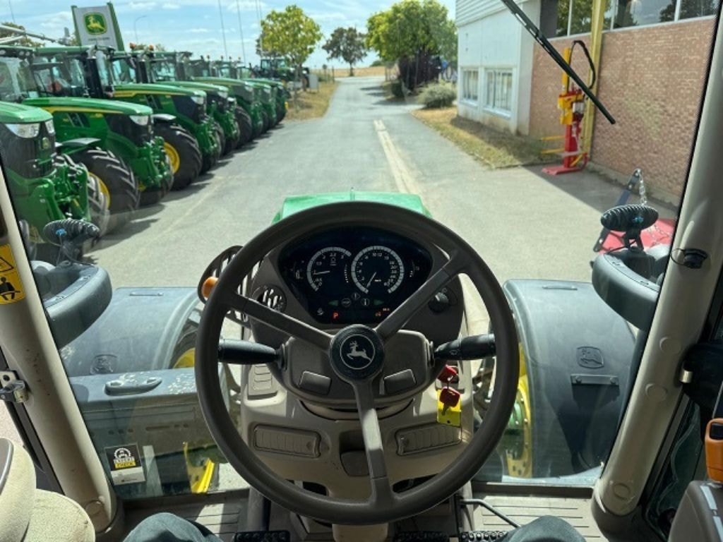 Tracteur JOHN DEERE 6130R - photo slide 11