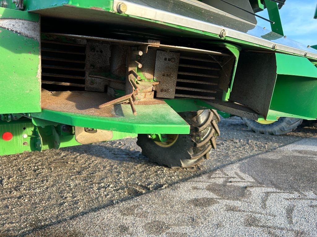 Moissonneuse JOHN DEERE S680 HM NON CONVENTIONNEL - photo slide 8
