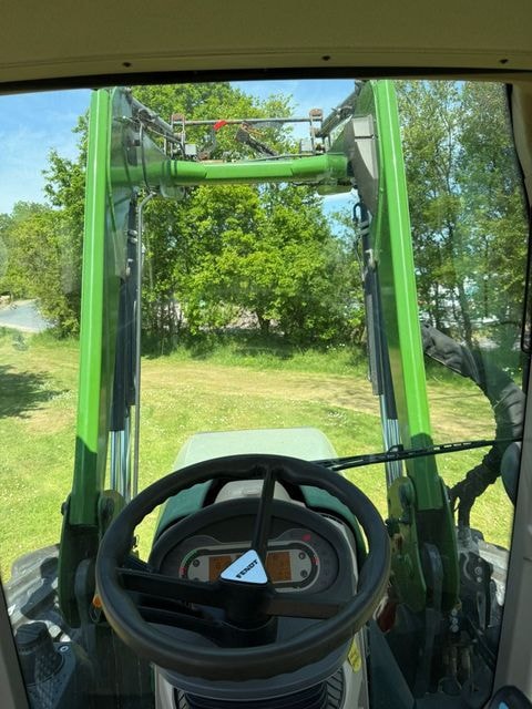 Tracteur chargeur FENDT 311 VARIO 4.4L - photo slide 29