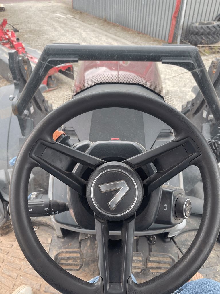 Tracteur chargeur VALTRA T175  - photo slide 4