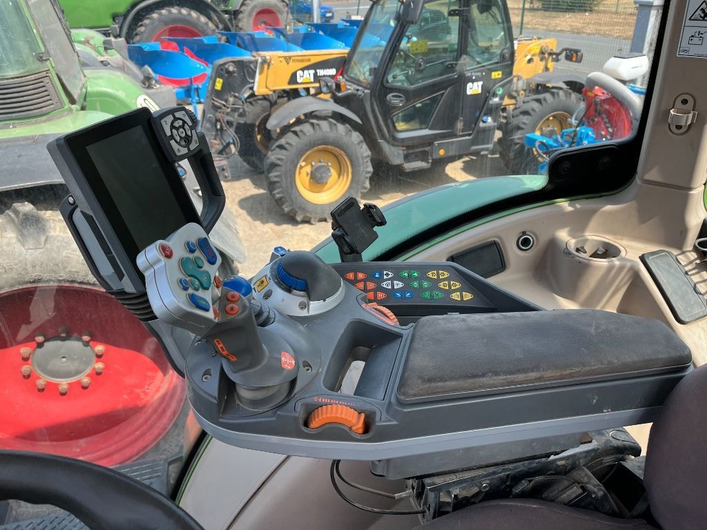 Tracteur FENDT 720 S4 Power  - photo slide 9