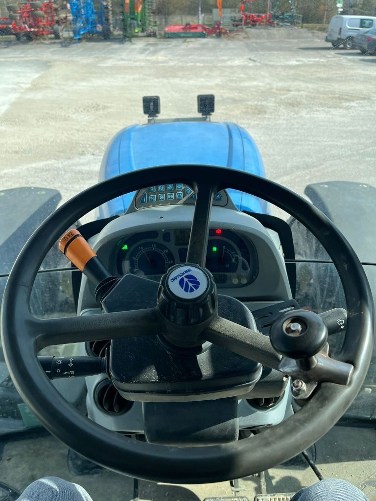 Tracteur NEW HOLLAND T7070 6.7L - photo slide 13