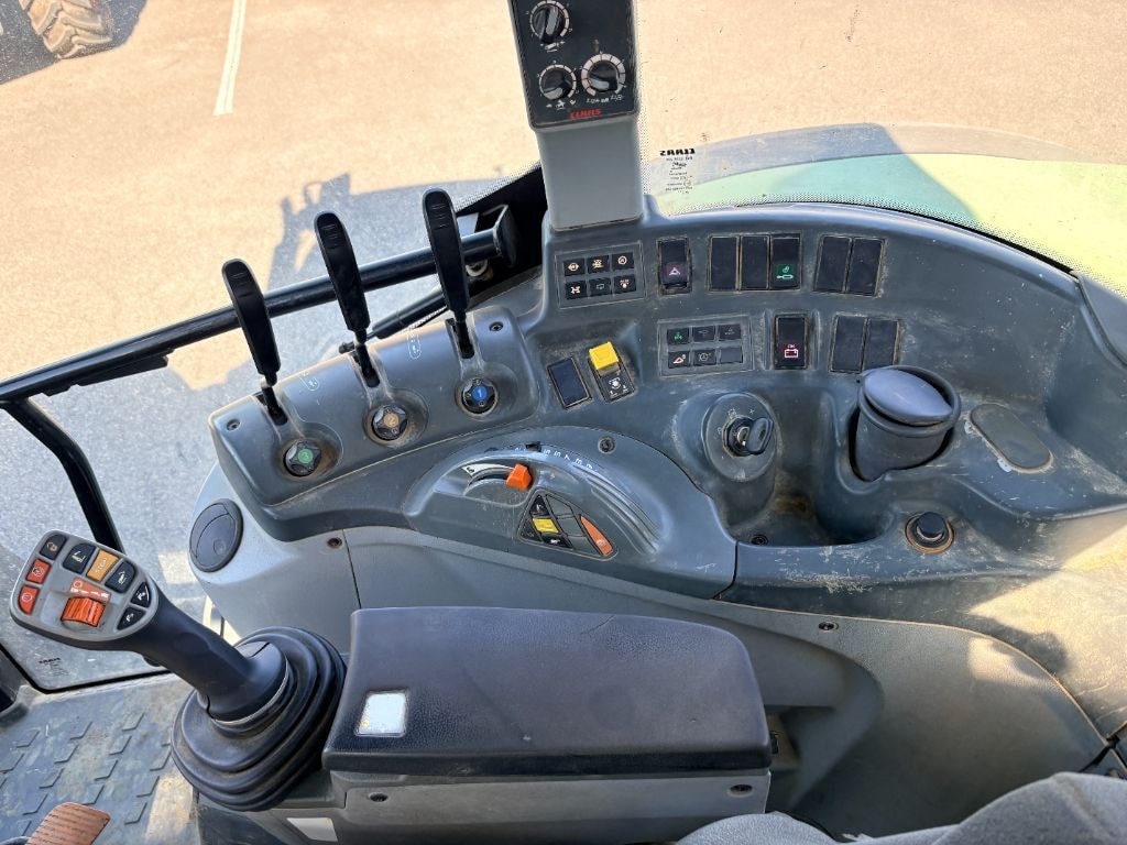 Tracteur CLAAS ARION 450 PANORAMIC - photo slide 13