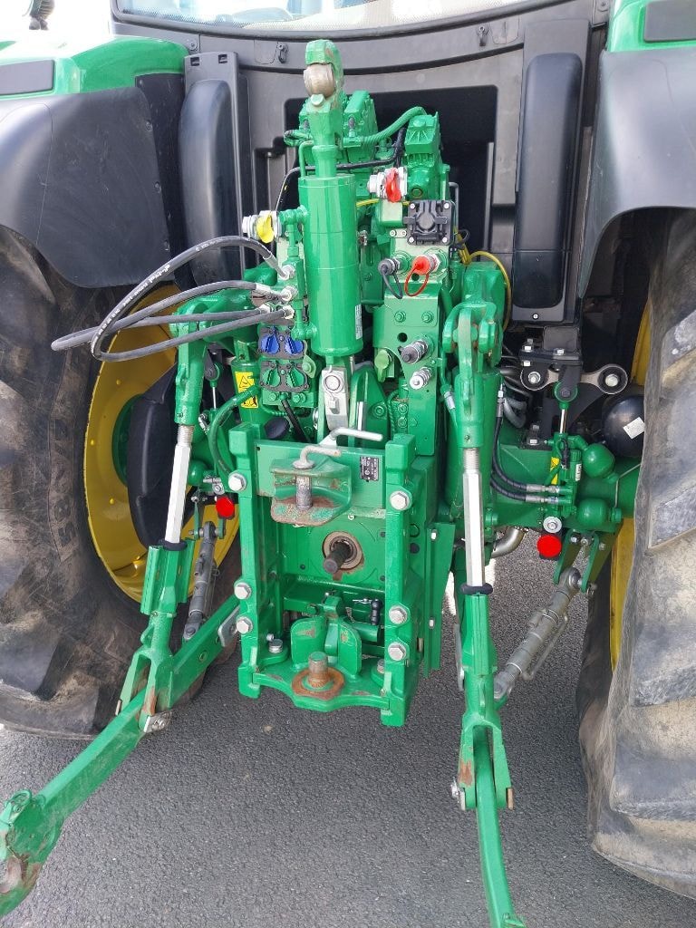 Tracteur chargeur JOHN DEERE 6R 140 - photo slide 13