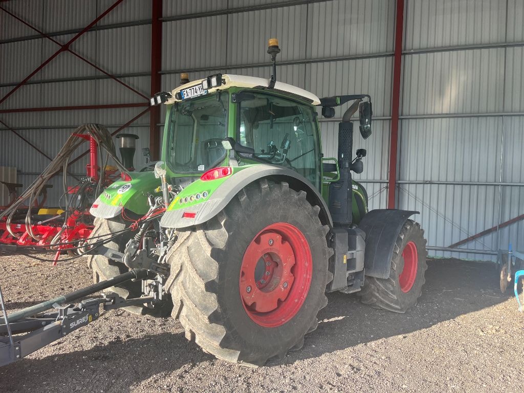 Tracteur FENDT 724 VARIO - photo slide 26