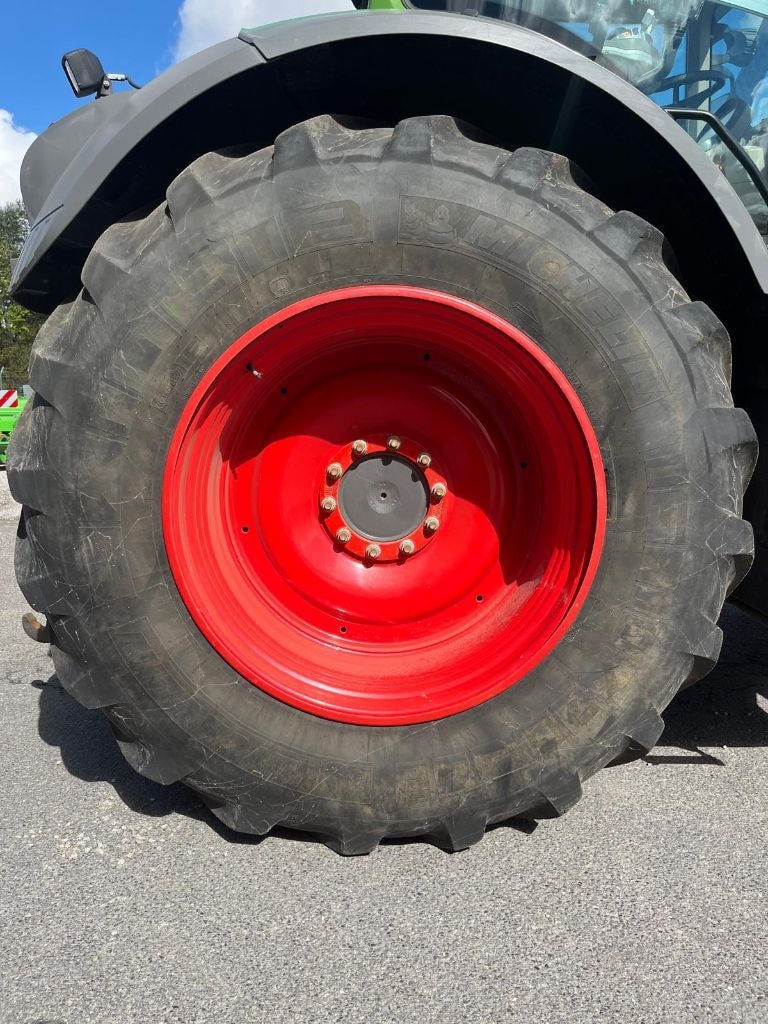 Tracteur FENDT 824 VARIO PROFI + - photo slide 21