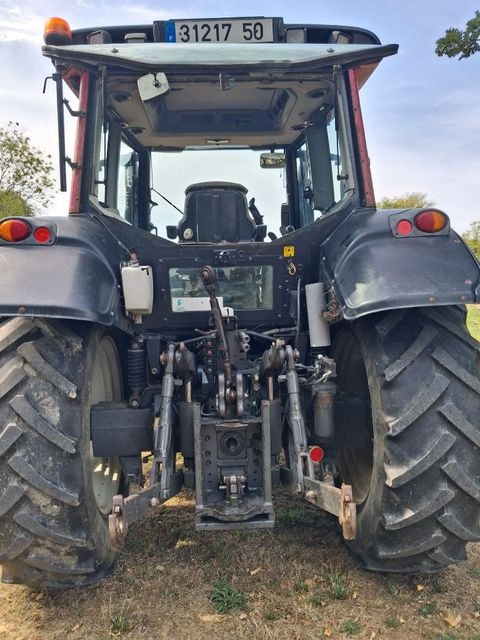 Tracteur chargeur VALTRA N113H3 - photo slide 9