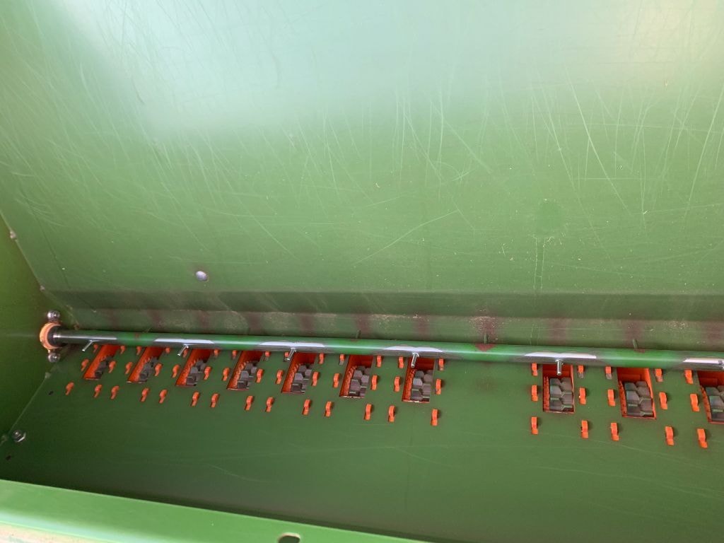 Semoir en ligne AMAZONE D9 3000 - photo slide 14
