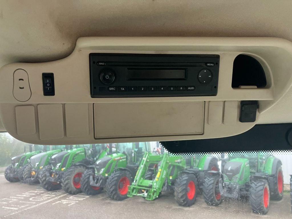 Tracteur JOHN DEERE 6195R - photo slide 15