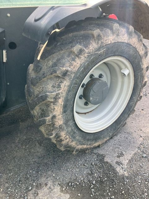 Telescopique MASSEY FERGUSON TH 7030 - photo slide 13