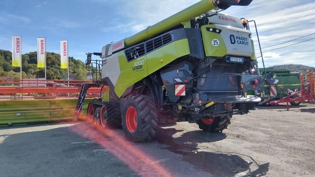Moissonneuse CLAAS LEXION 8700 - photo slide 22