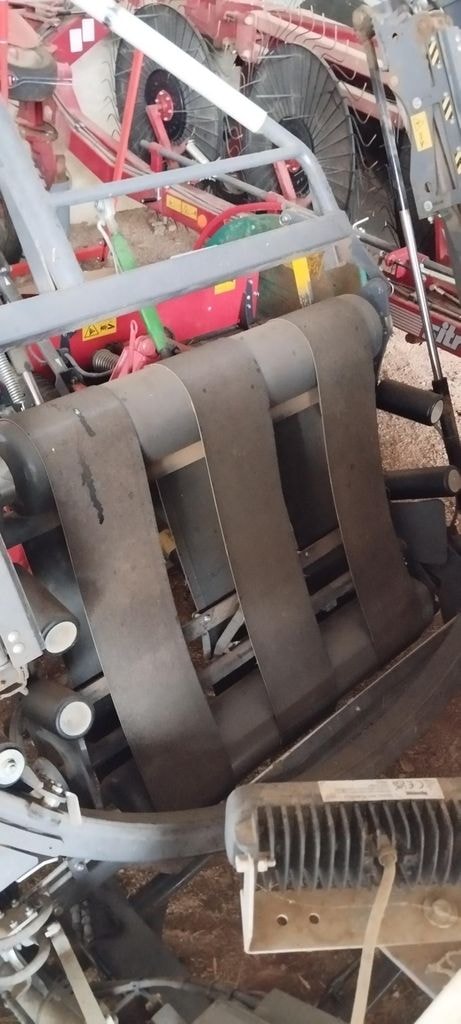 Presse enrubanneuse MASSEY FERGUSON 4160 RB - photo slide 8