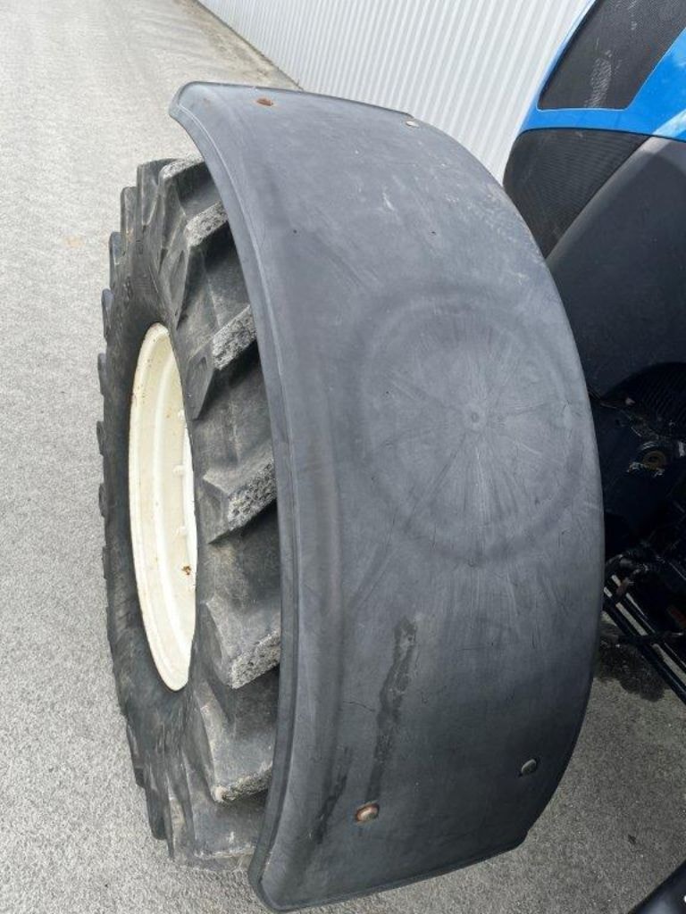 Tracteur NEW HOLLAND T7.210 AC - photo slide 3