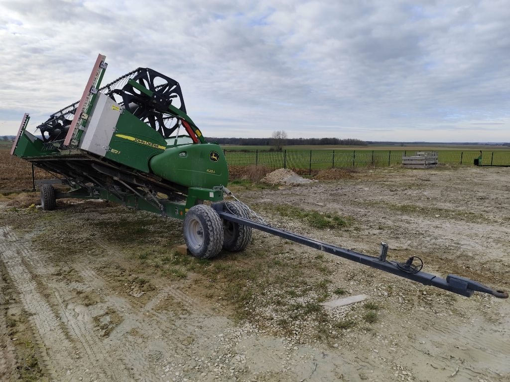 Moissonneuse JOHN DEERE S770 - photo slide 10