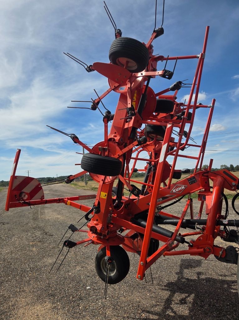 Faneuse KUHN GF8712 - photo slide 17