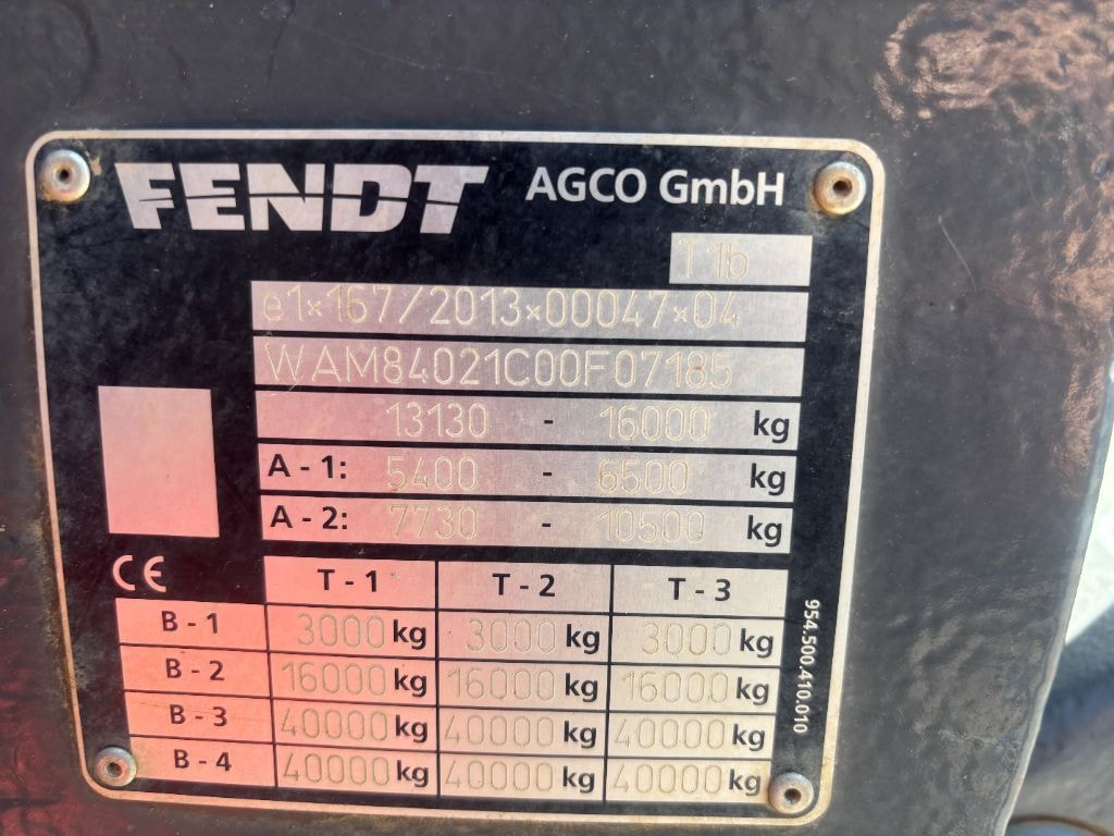 Tracteur FENDT 824 VARIO PROFI + - photo slide 5