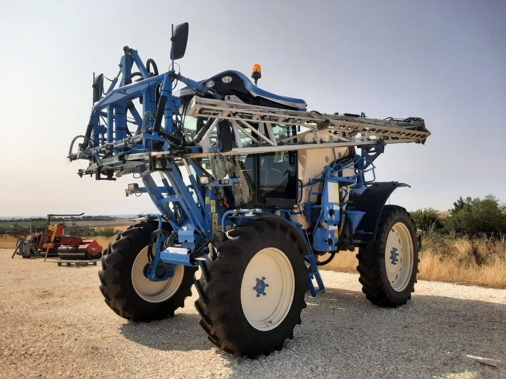Pulverisateur automoteur MATROT Helios M 24 D - photo slide 14