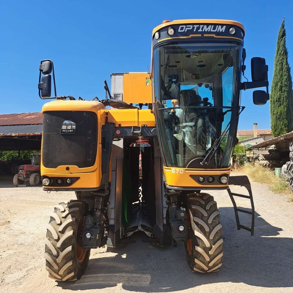 Machine à vendanger PELLENC 670 - photo slide 3