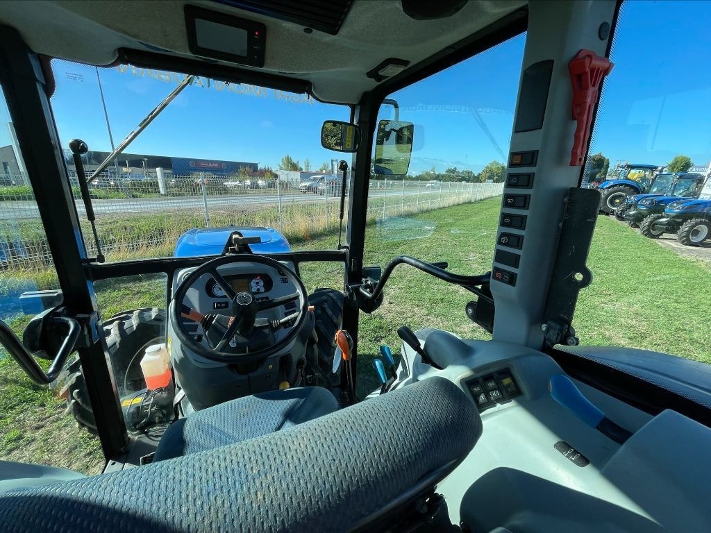 Tracteur NEW HOLLAND T4.90 LP  - photo slide 9