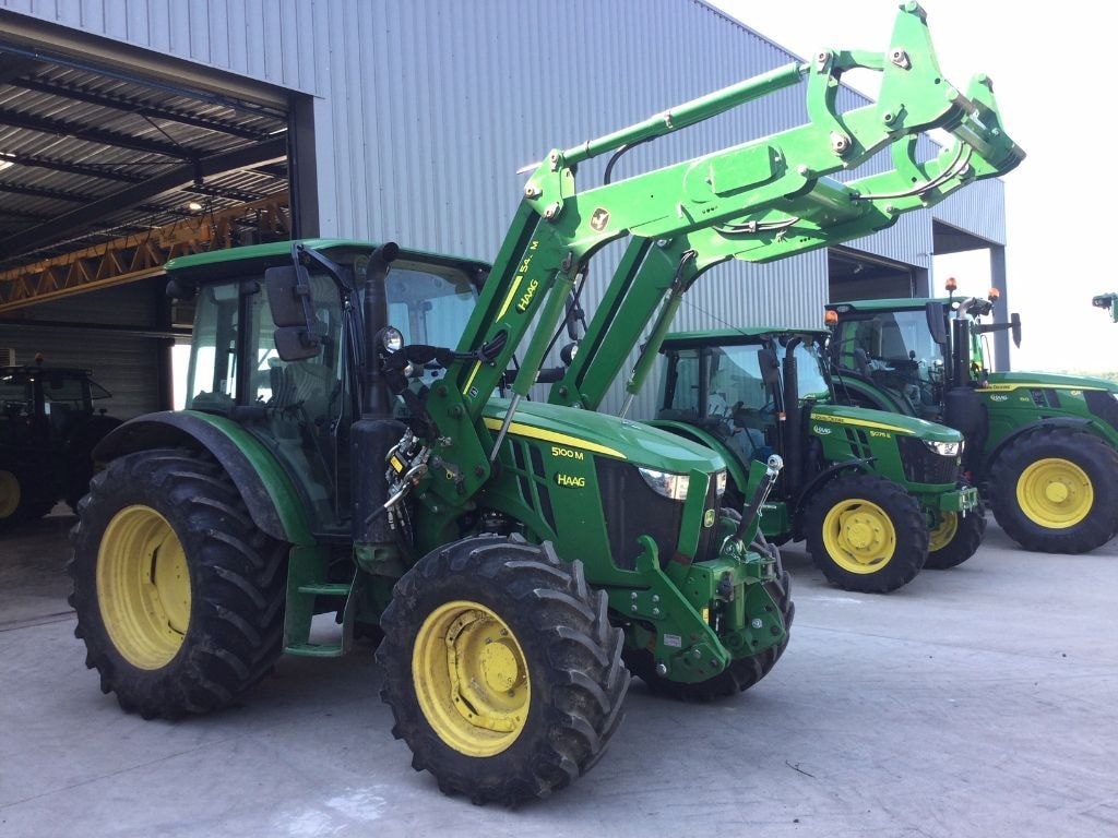 Tracteur chargeur JOHN DEERE 5100M - photo slide 24