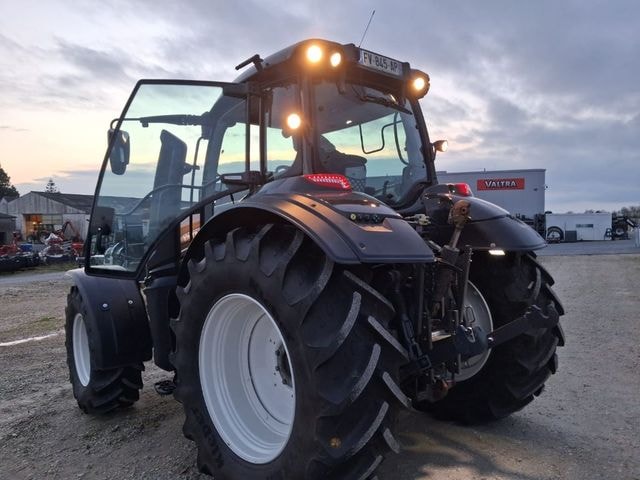 Tracteur VALTRA T174ED - photo slide 9