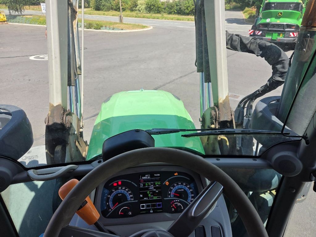 Tracteur chargeur DEUTZ FAHR 6120 TTV - photo slide 20