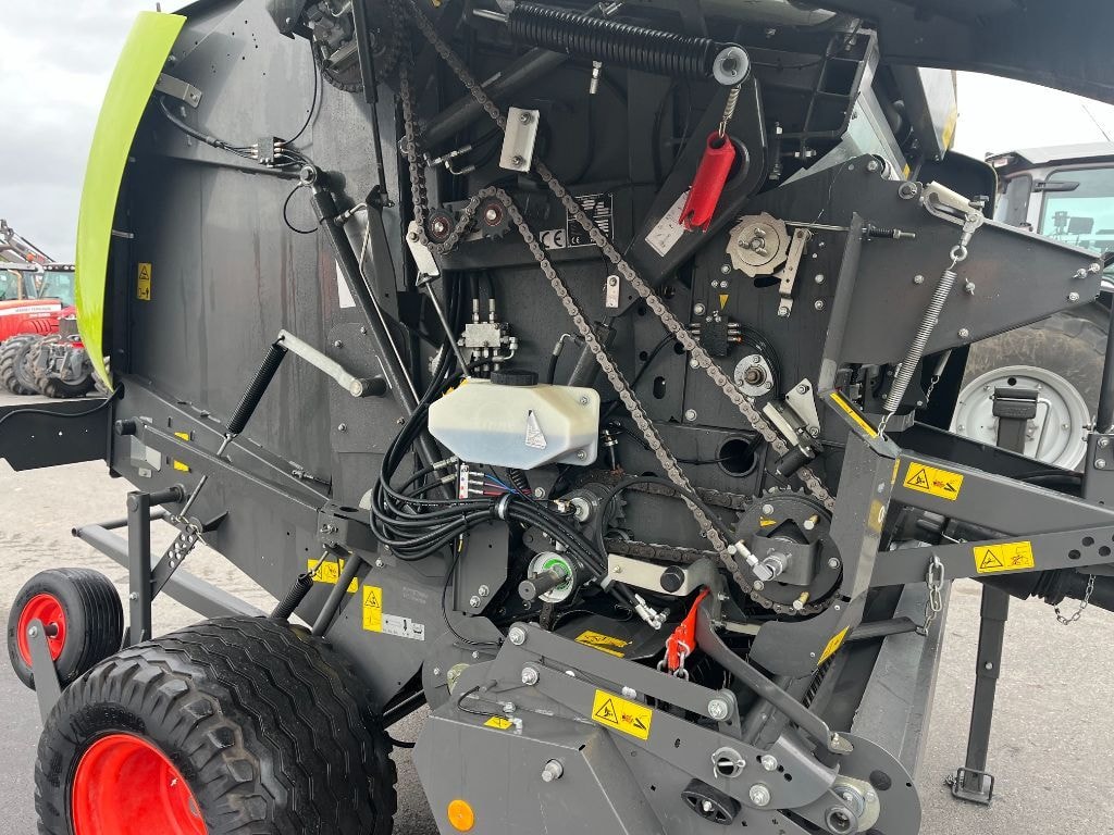 Presse balles rondes CLAAS 480RF - photo slide 12
