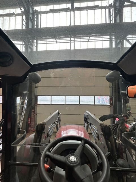 Tracteur chargeur VALTRA G 115 A - photo slide 5
