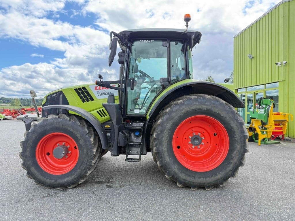 Tracteur CLAAS ARION 550 CIS T4F - photo slide 4