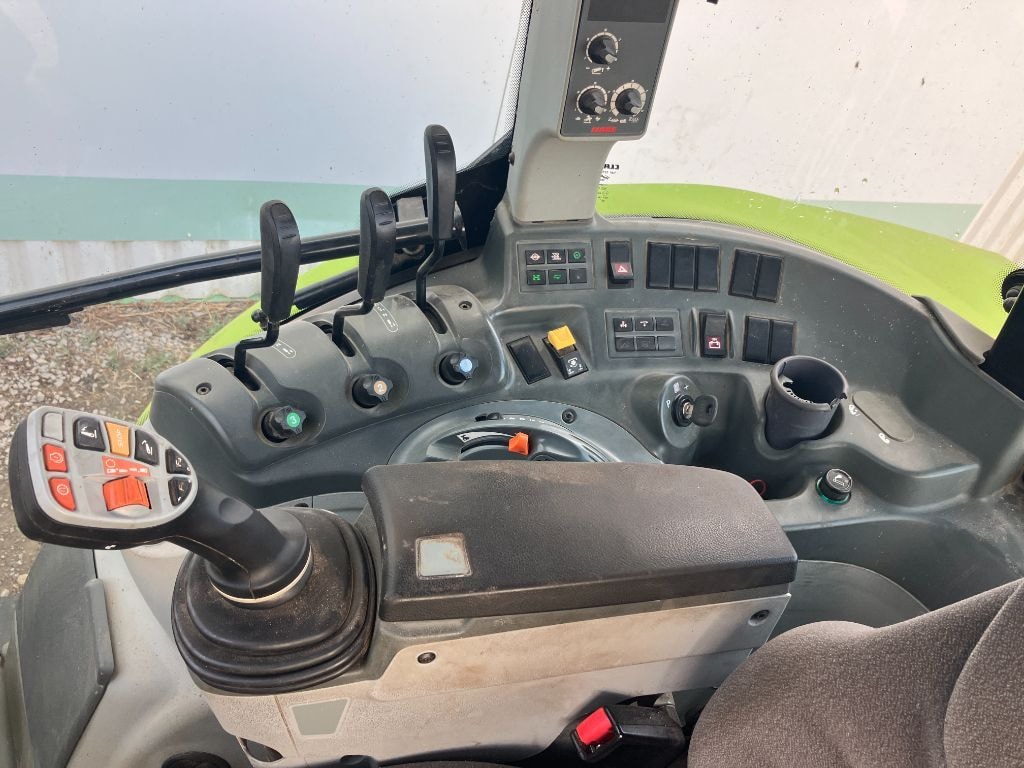 Tracteur CLAAS ARION 430 - photo slide 8