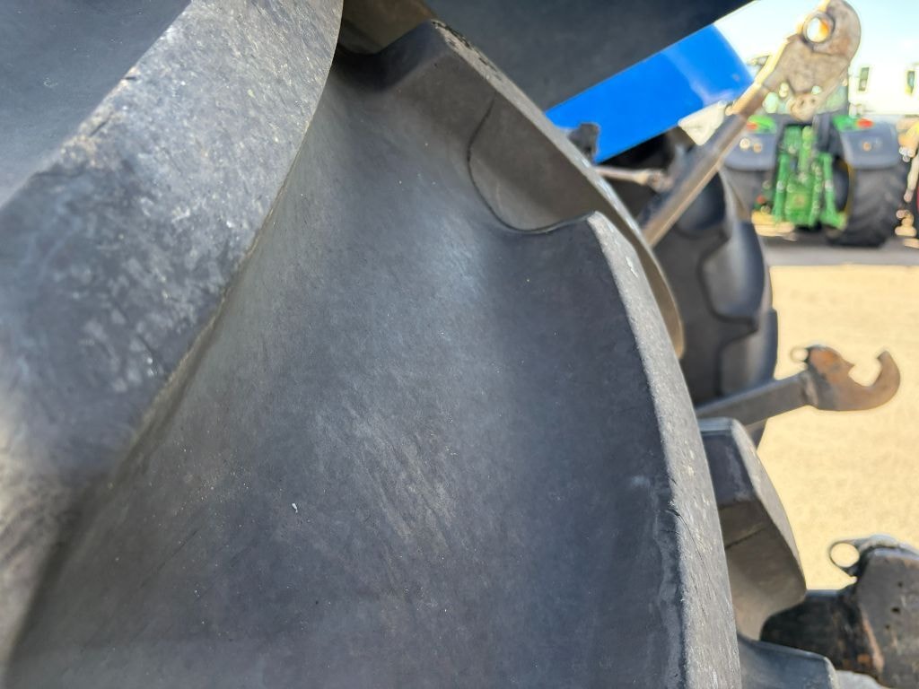 Tracteur NEW HOLLAND T7.175 - photo slide 2