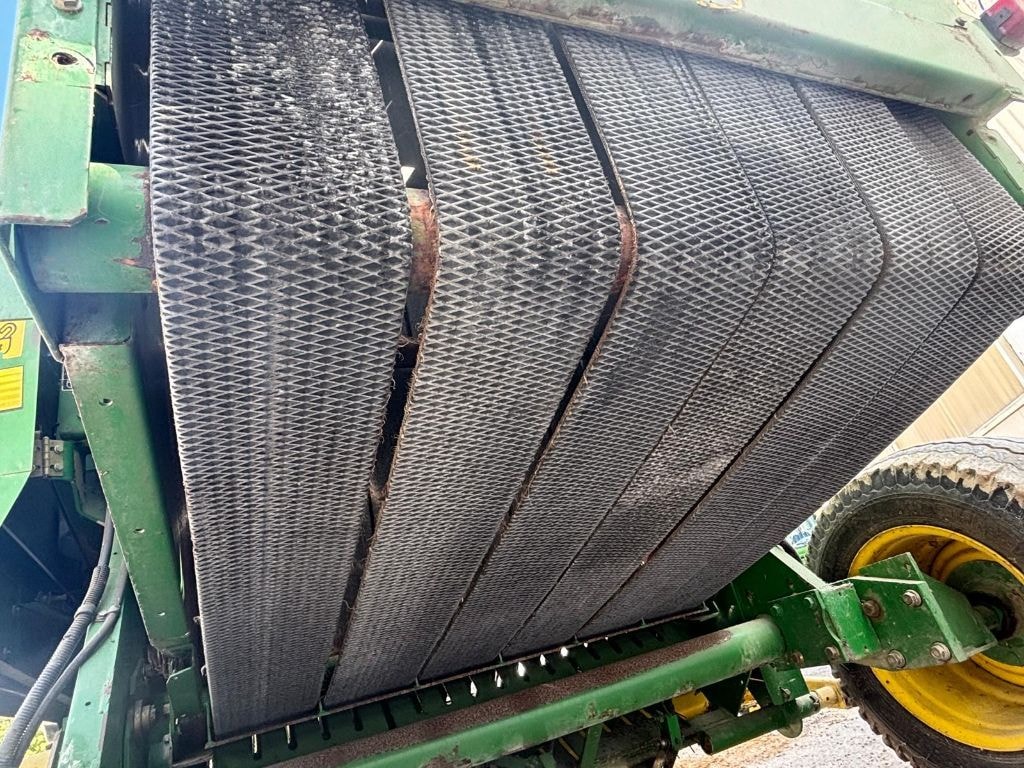 Presse balles rondes JOHN DEERE 592 Hi Flow  - photo slide 9